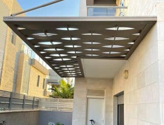 פרגולה 3 על 4: הפתרון המדויק להצללה מושלמת וניצול חלל מרבי